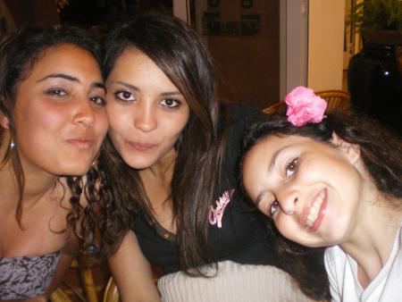 mes 2 cousines et ma soeur 